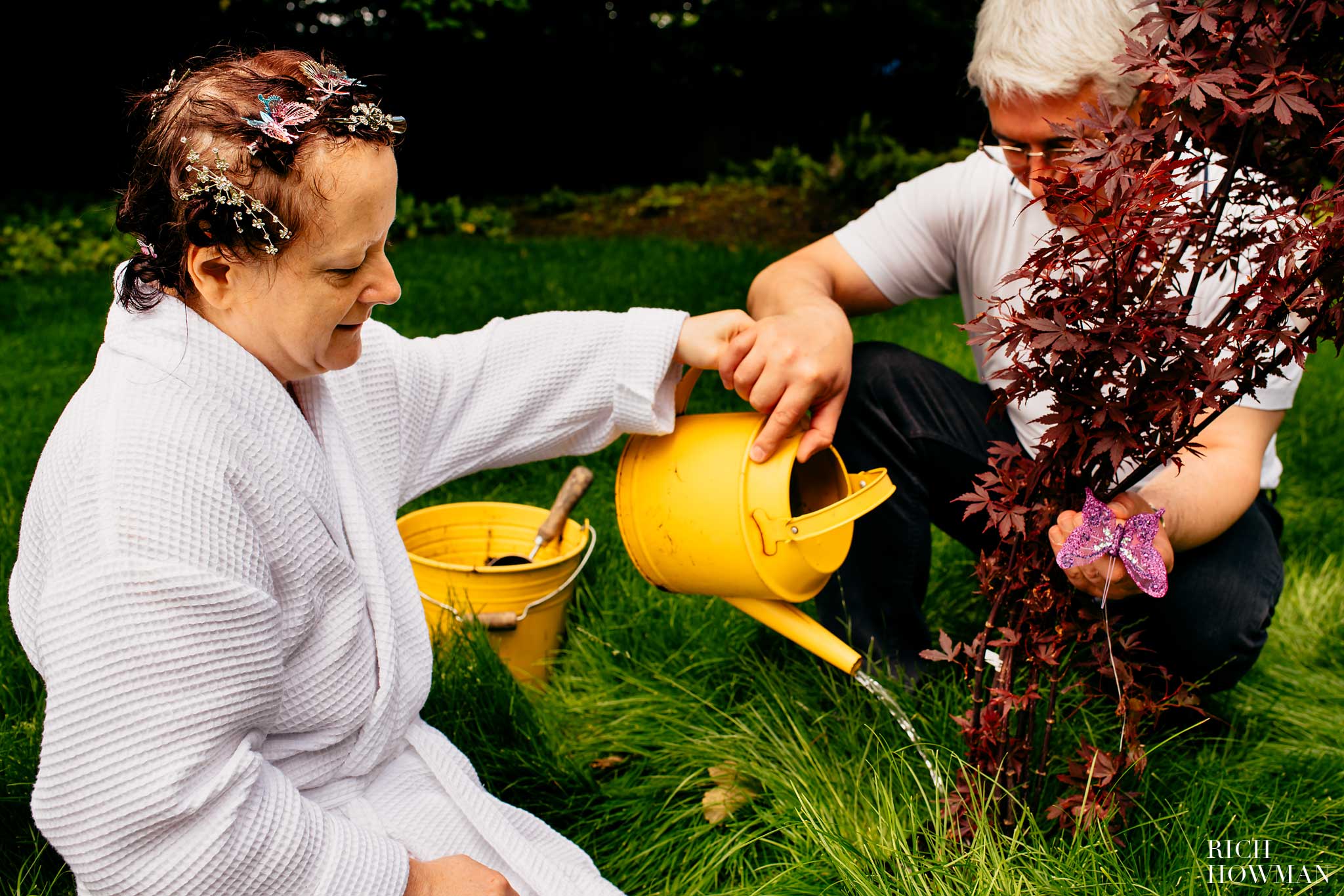 Planting a tree at their matara centre wedding