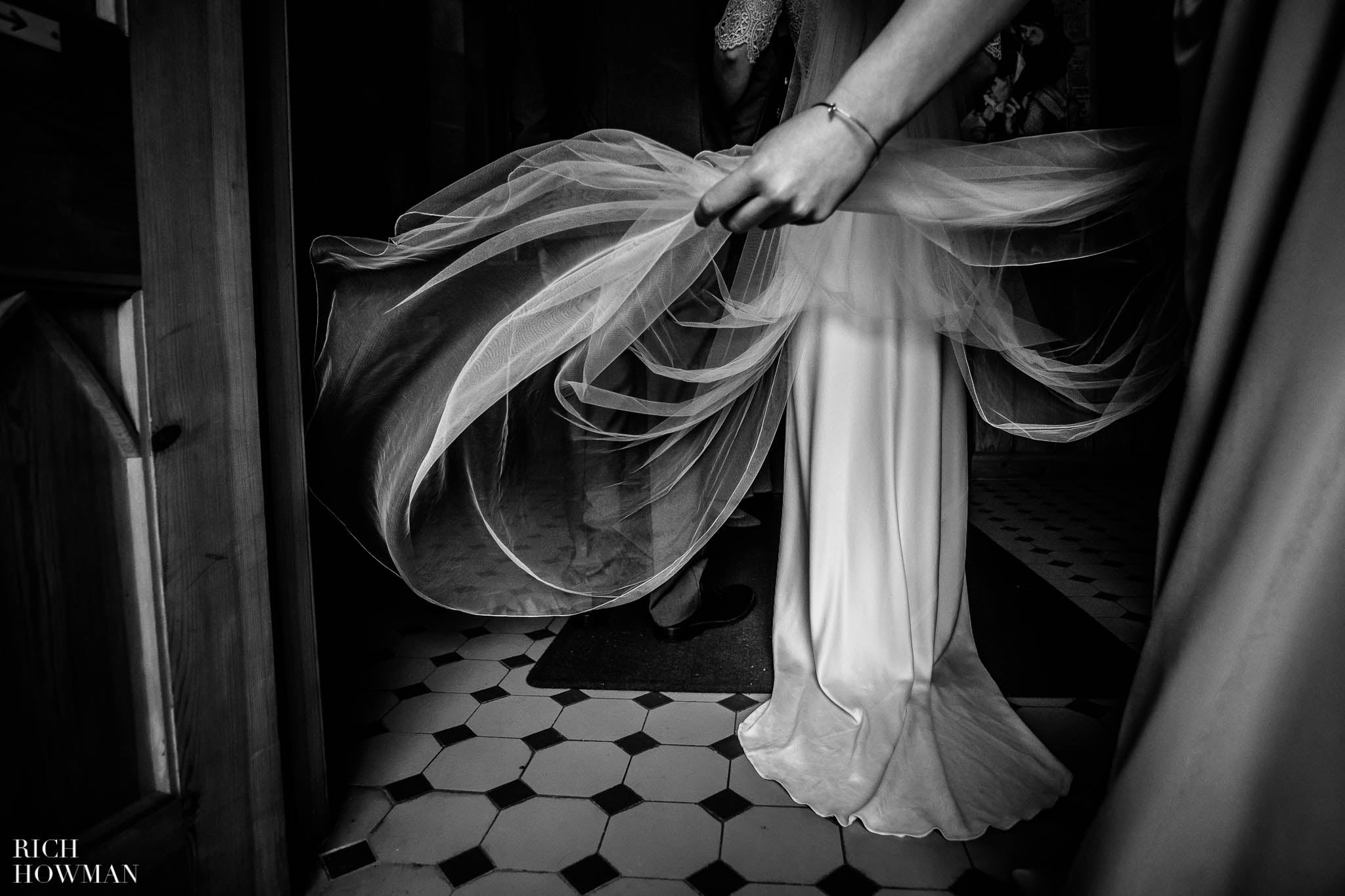 Great Tythe Barn Wedding in Tetbury 43